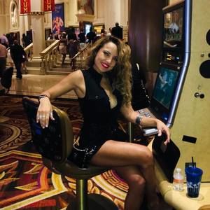 Meet your Posher, Adry